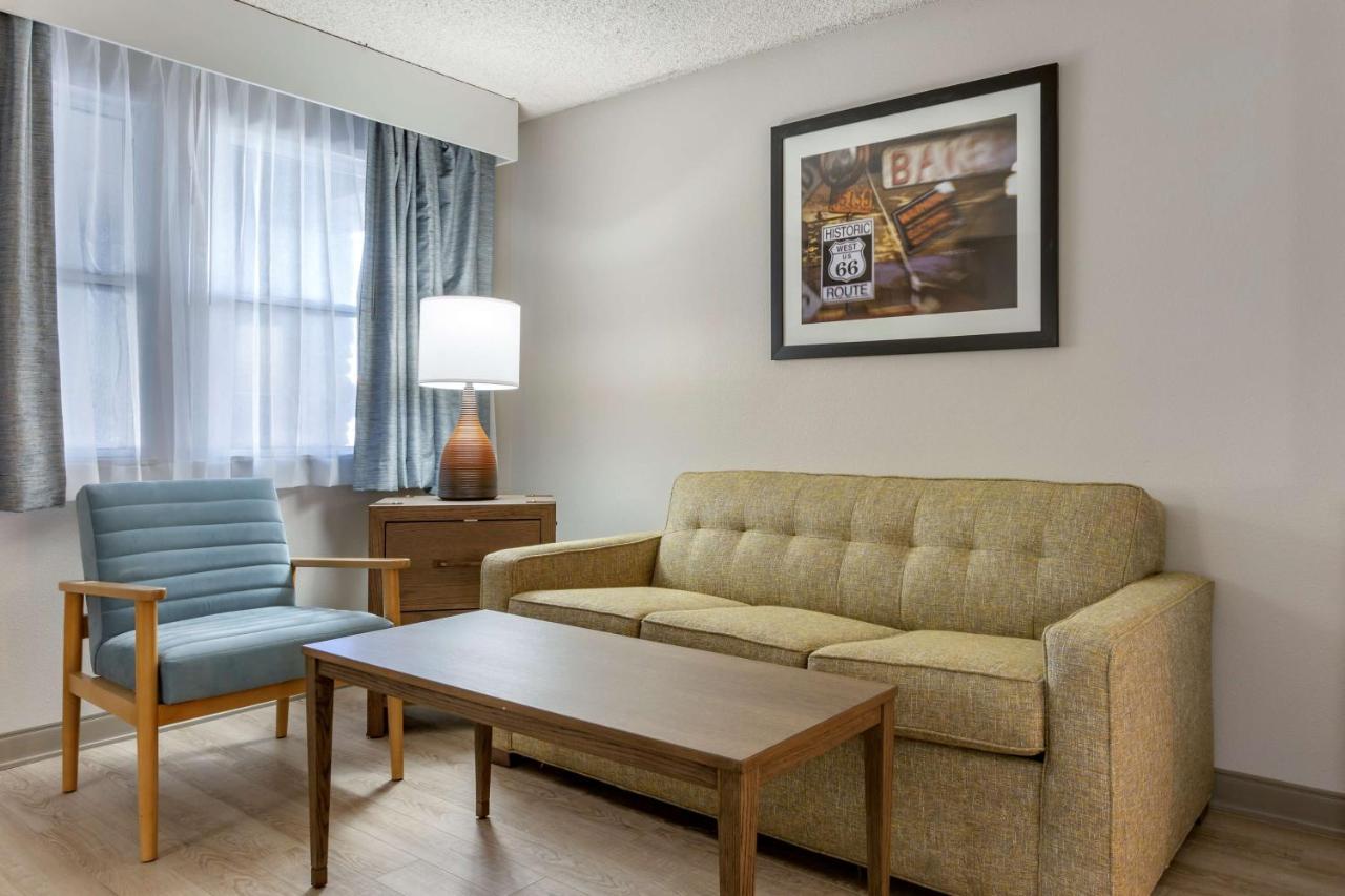 Best Western Plus King'S Inn And Suites Kingman Bagian luar foto