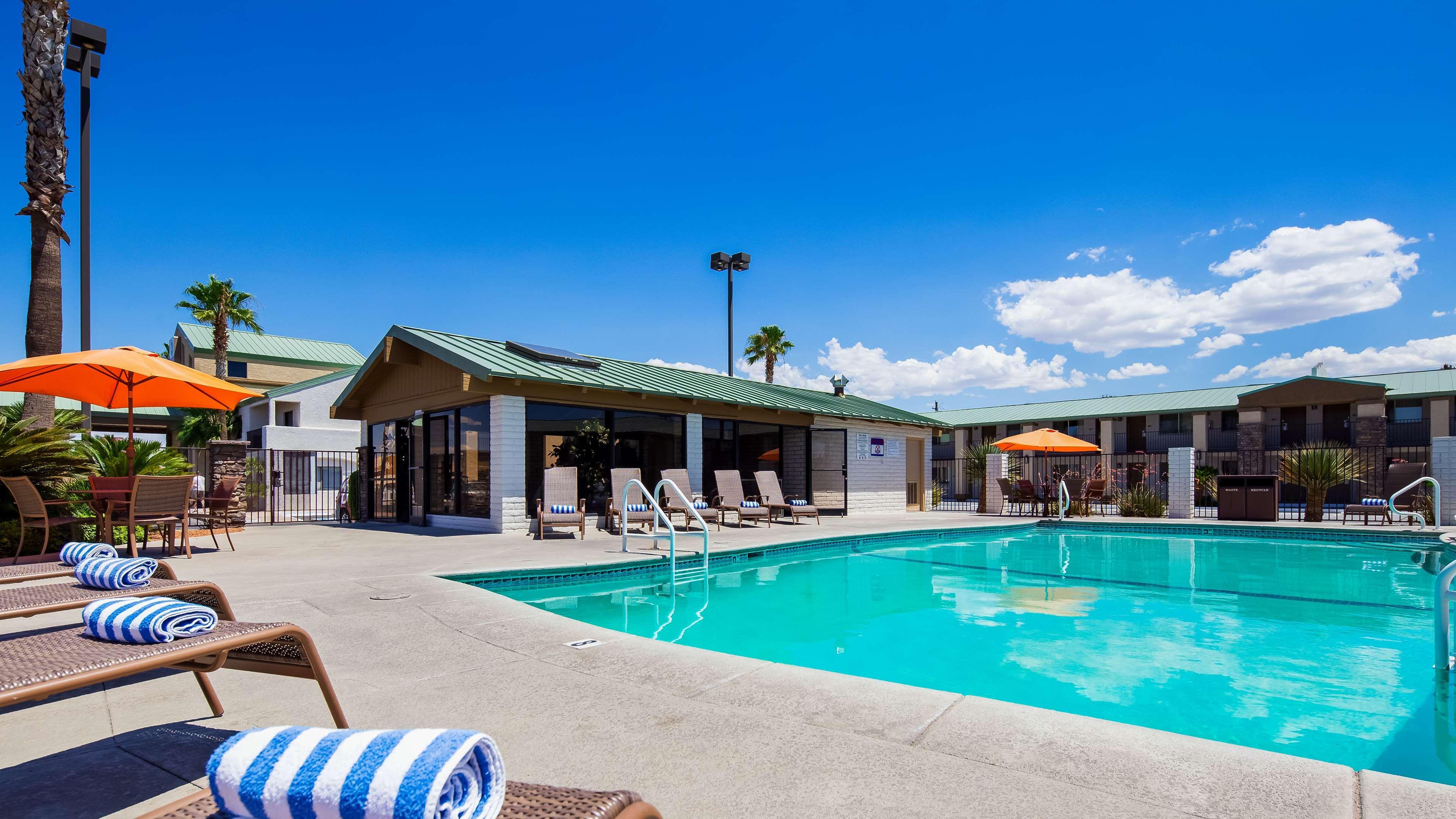 Best Western Plus King'S Inn And Suites Kingman Bagian luar foto