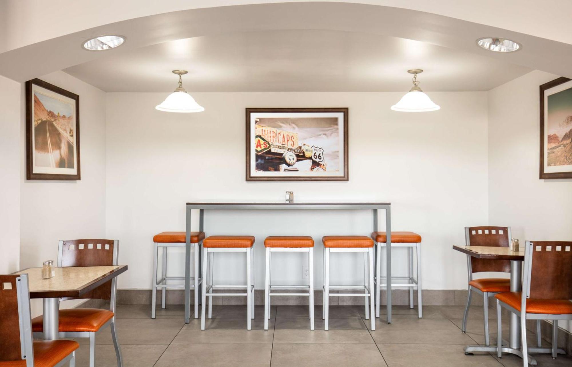 Best Western Plus King'S Inn And Suites Kingman Bagian luar foto