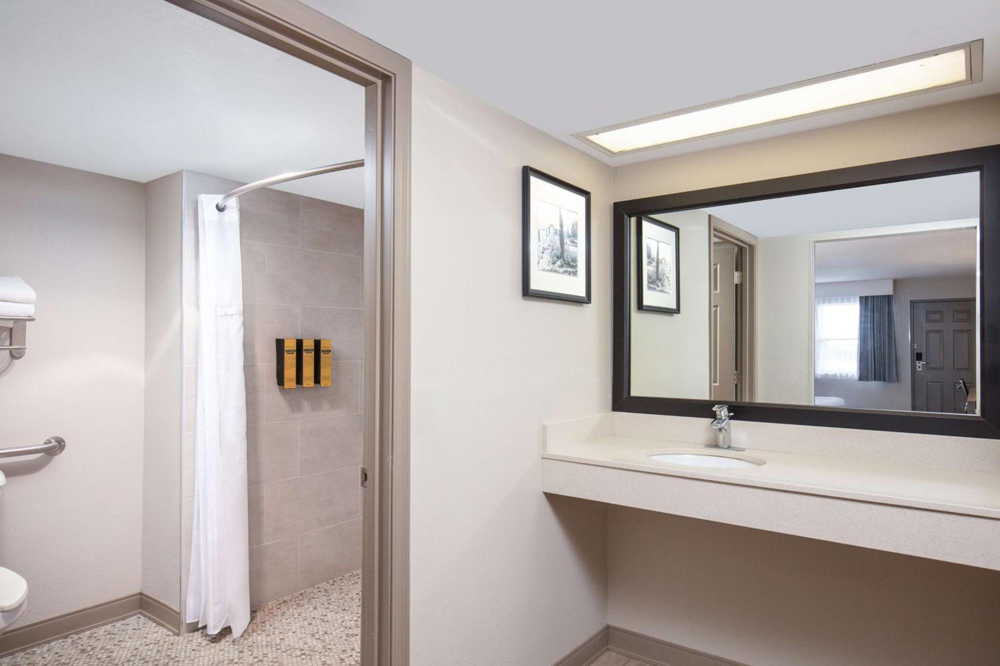 Best Western Plus King'S Inn And Suites Kingman Bagian luar foto