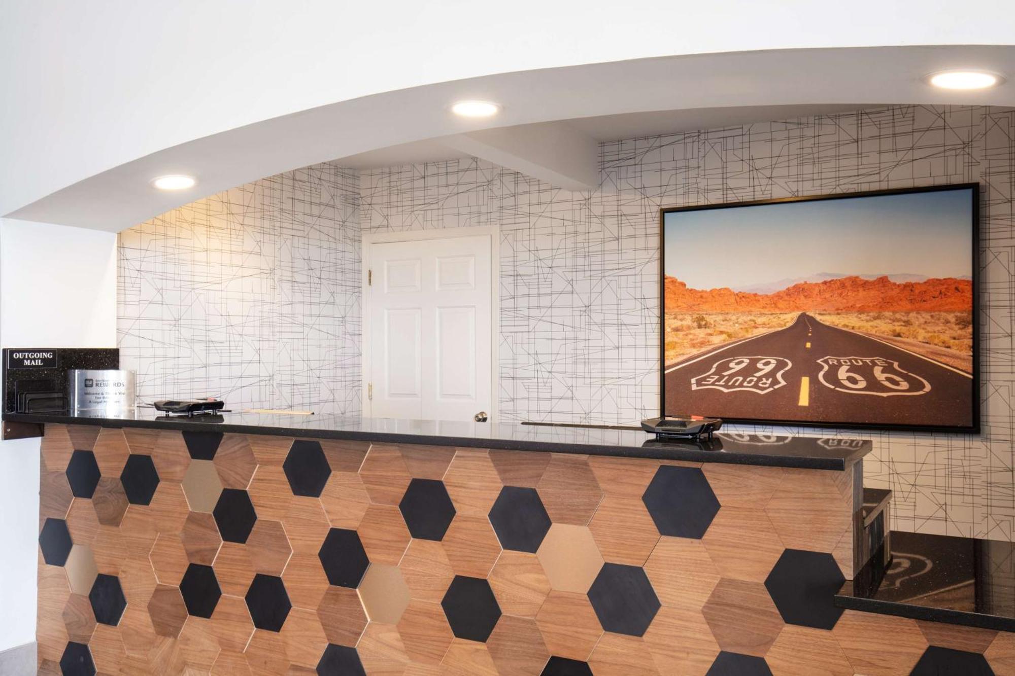 Best Western Plus King'S Inn And Suites Kingman Bagian luar foto