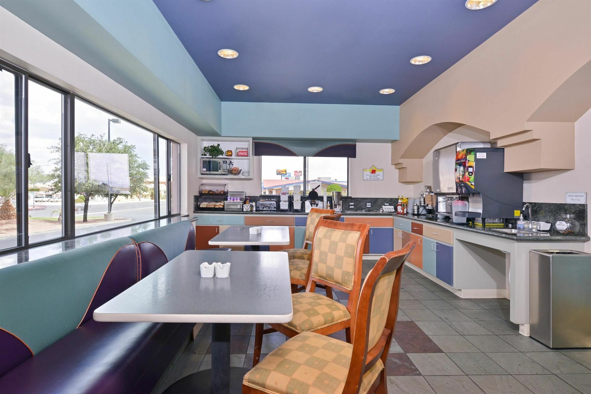 Best Western Plus King'S Inn And Suites Kingman Bagian luar foto